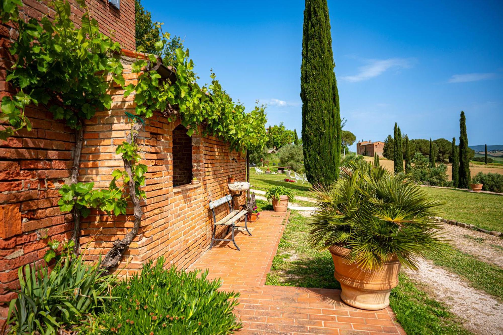 Agriturismo Poggio Antico Binami エクステリア 写真