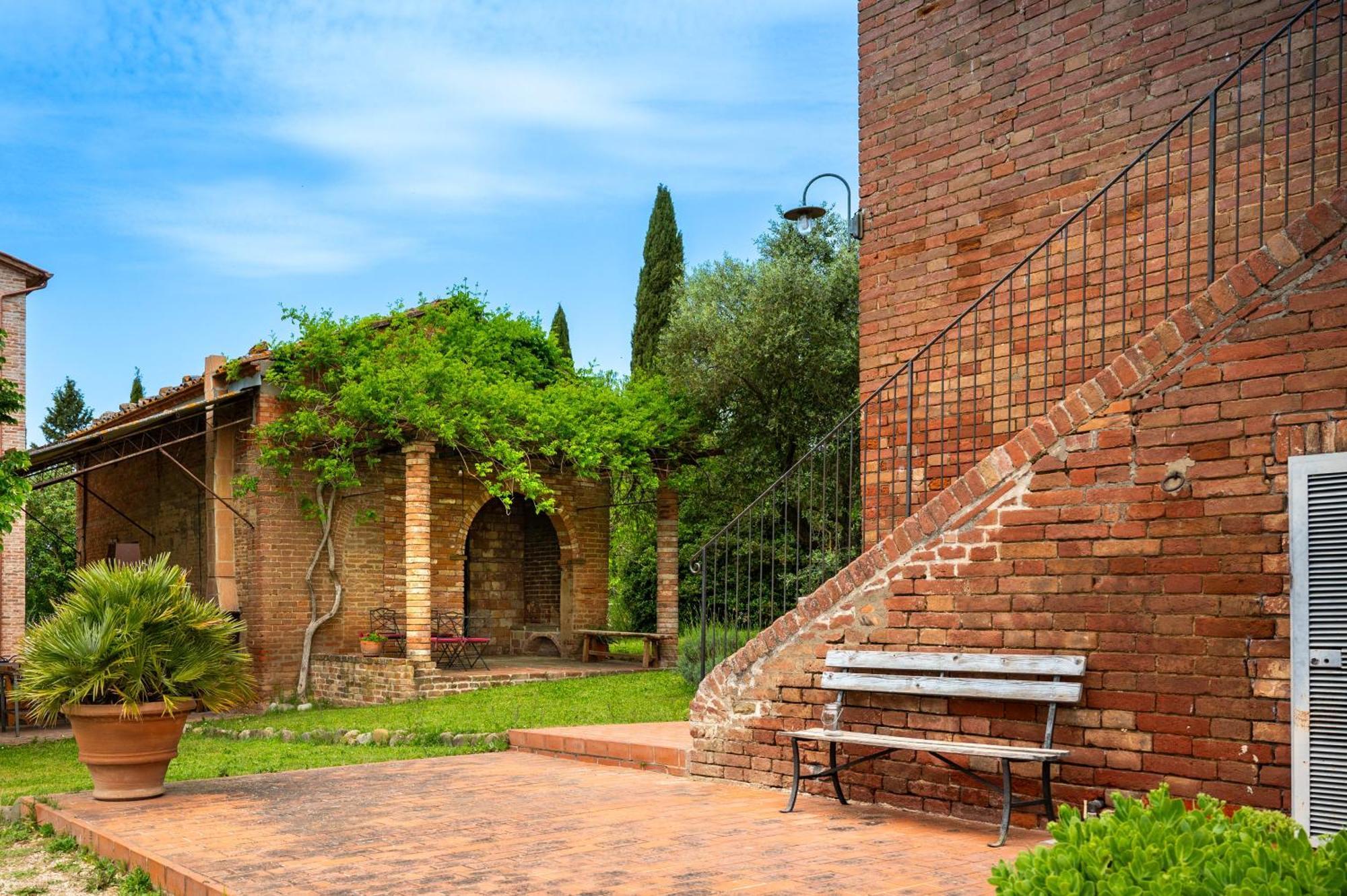 Agriturismo Poggio Antico Binami エクステリア 写真